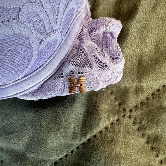 NWT Savage X Fenty Sorry Not Sorry Lightly Lined Lace Balconette Bra 42D - Picture 3 of 3